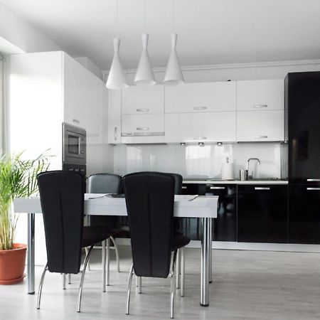 Airport Residence - Apartment Across From Otopeni Airport מראה חיצוני תמונה